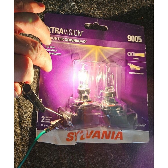 SYLVANIA 9005 XtraVision 2 Set High Performance Halogen Lamps Brighter DownRoad! - Picture 2 of 3